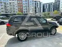 2011 Mitsubishi PAJARO