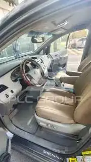 2011 Toyota SIENNA