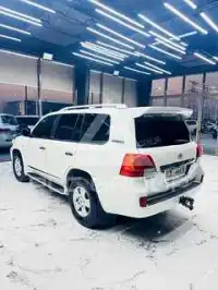 2011 Toyota LAND CRUISER