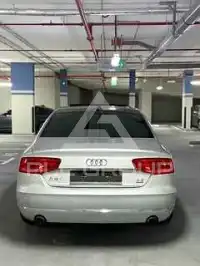 2012 Audi A8