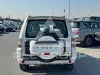 2013 Mitsubishi PAJARO
