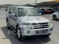 2013 Mitsubishi PAJARO