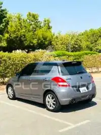 2013 Suzuki SWIFT