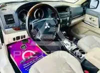 2014 Mitsubishi PAJARO