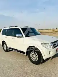 2014 Mitsubishi PAJARO