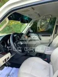 2015 Mitsubishi PAJARO