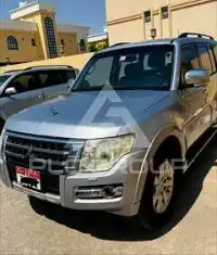 2015 Mitsubishi PAJARO