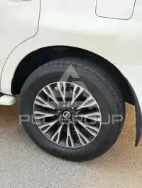 2015 Nissan Patrol