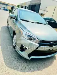 2015 Toyota YARIS
