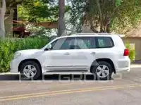 2015 Toyota LAND CRUISER