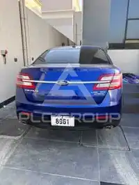 2015 Ford TAURUS