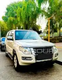2016 Mitsubishi PAJARO