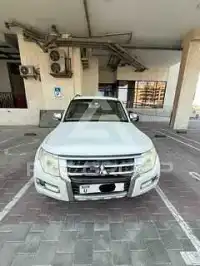 2016 Mitsubishi PAJARO