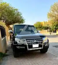 2016 Mitsubishi PAJARO