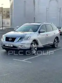 2016 Nissan PATHFINDER