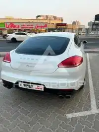 2016 Porsche Panamera