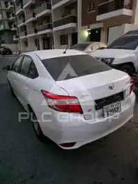 2016 Toyota YARIS