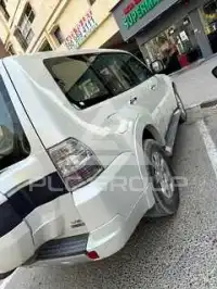 2017 Mitsubishi PAJARO