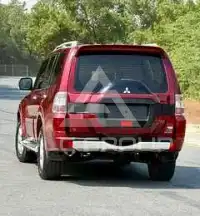 2017 Mitsubishi PAJARO