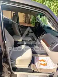 2017 Mitsubishi PAJARO