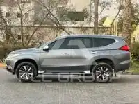 2017 Mitsubishi MONTERO