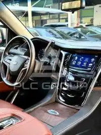 2017 Cadillac ESCALADE