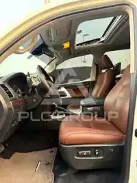 2017 Toyota LAND CRUISER