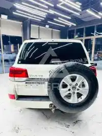 2017 Toyota LAND CRUISER