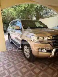 2017 Toyota LAND CRUISER