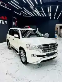 2017 Toyota LAND CRUISER