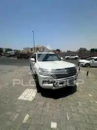 2017 Toyota LAND CRUISER