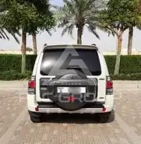 2018 Mitsubishi PAJARO