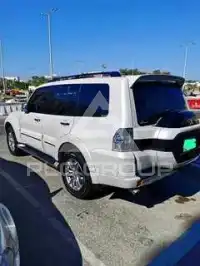2018 Mitsubishi PAJARO
