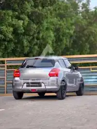 2018 Suzuki SWIFT