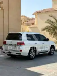 2018 Toyota LAND CRUISER