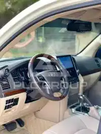 2018 Toyota LAND CRUISER