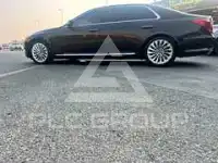 2018 Genesis G90