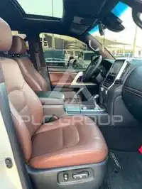 2019 Toyota LAND CRUISER