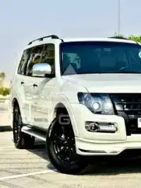 2020 Mitsubishi PAJARO