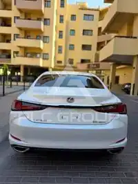 2020 Lexus ES