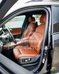 2021 BMW X7
