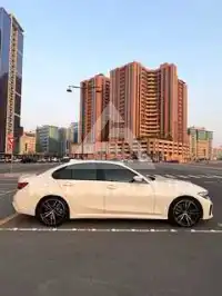 2021 BMW 320