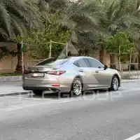 2021 Lexus ES