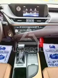2021 Lexus ES