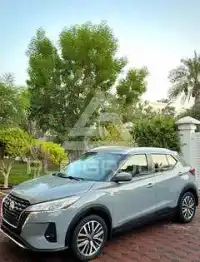 2022 Nissan KICKS