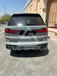2022 BMW X7