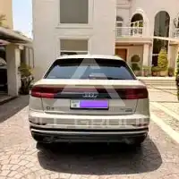 2022 Audi Q8