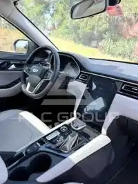 2022 JAC J7