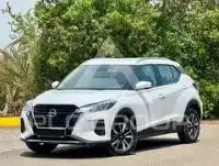 2023 Nissan KICKS