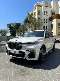 2023 BMW X7